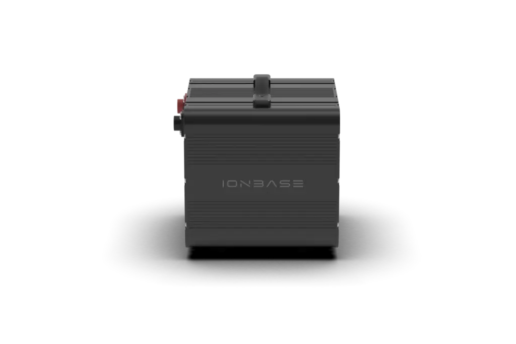 IONBASE-Lithium-Battery-12V-1700Wh-133Ah-Black-Side-view.webp